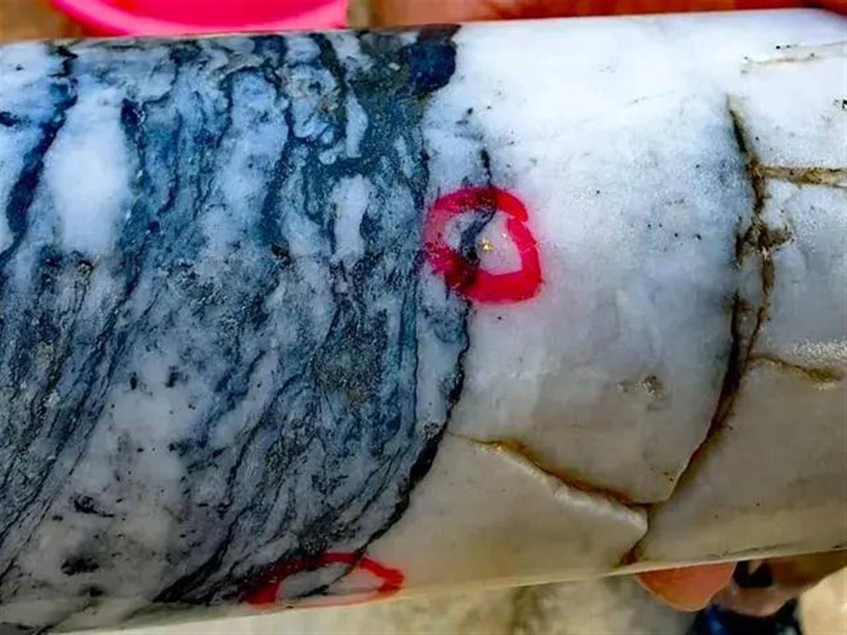 我国三地又发现大型金矿,去年曾发现价值6000亿元黄金储量,黄金市场对外依存度有所下降