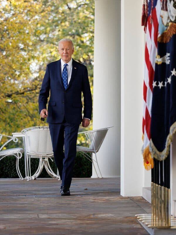 外媒:拜登承认,因数量众多,他曾使用自动签字笔签署赦免令,“但每个决定都由他作出”