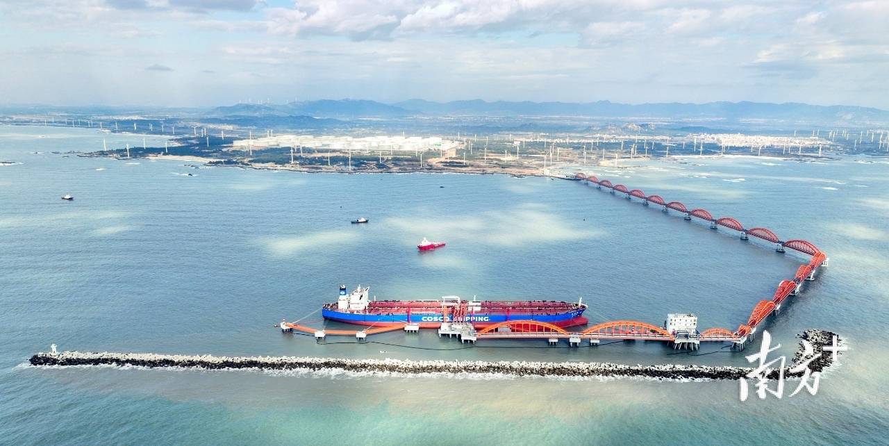 广东石化原油码头接卸原油超5000万吨