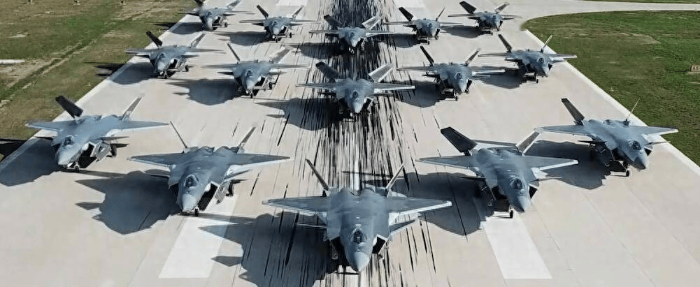 一支新的歼-20旅部署在海南岛,交付数量超美军2倍,彻底碾压F-35