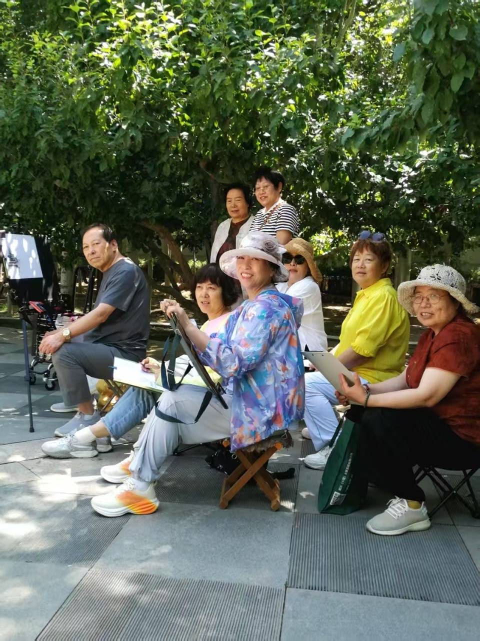 广场上的艺术时光