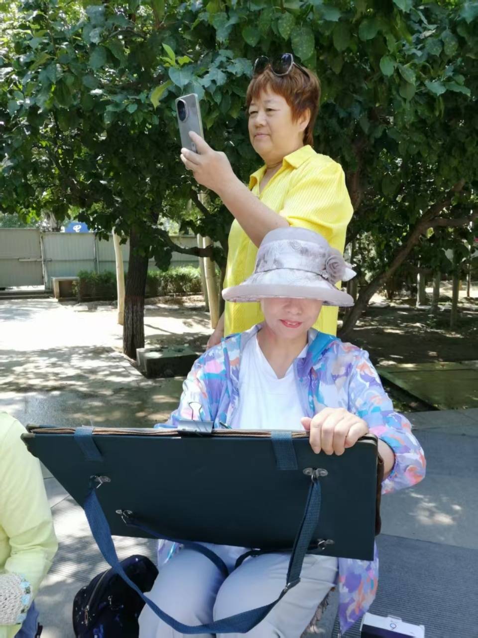 广场上的艺术时光