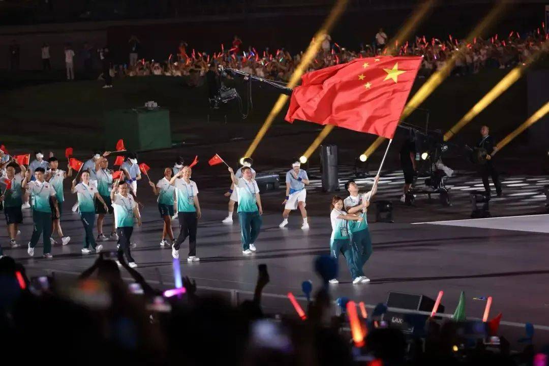 五星红旗入场!中国体育代表团来了