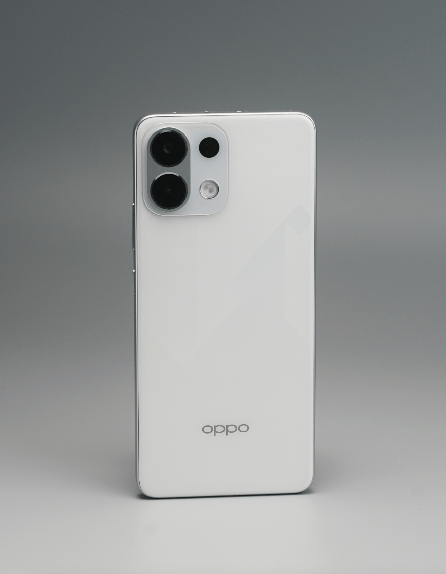 决赛圈了,给爸妈买千元机咋选?