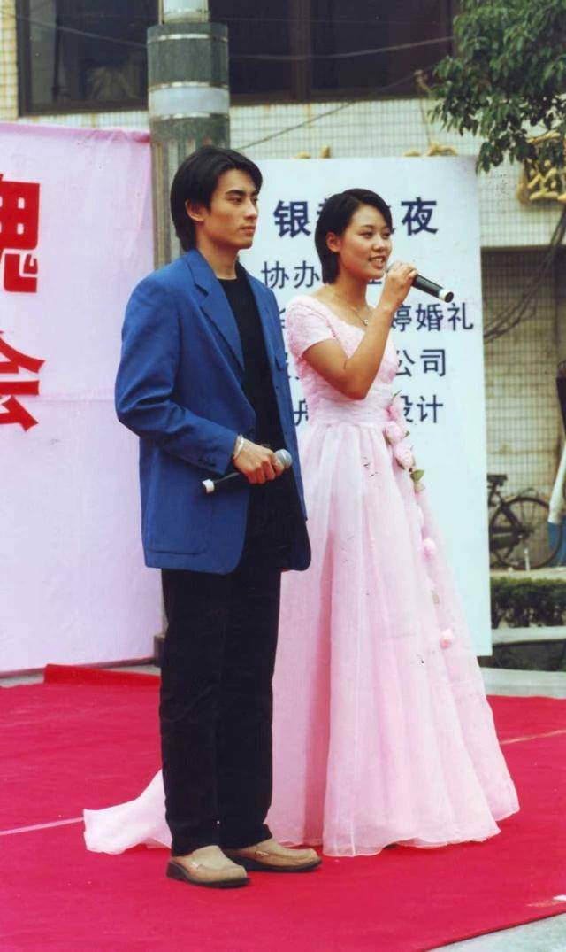 景区“打工人”郑国霖“火出天际” 母校校长：为他骄傲