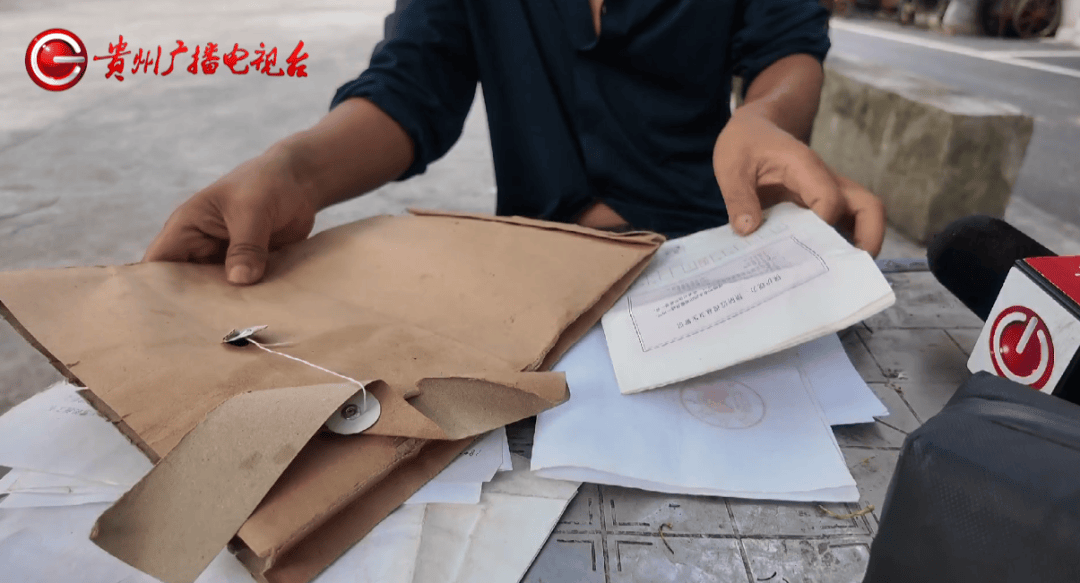 心酸！12岁男孩“独居”贵阳一安置房内，父亲回应：迫于无奈，因为……